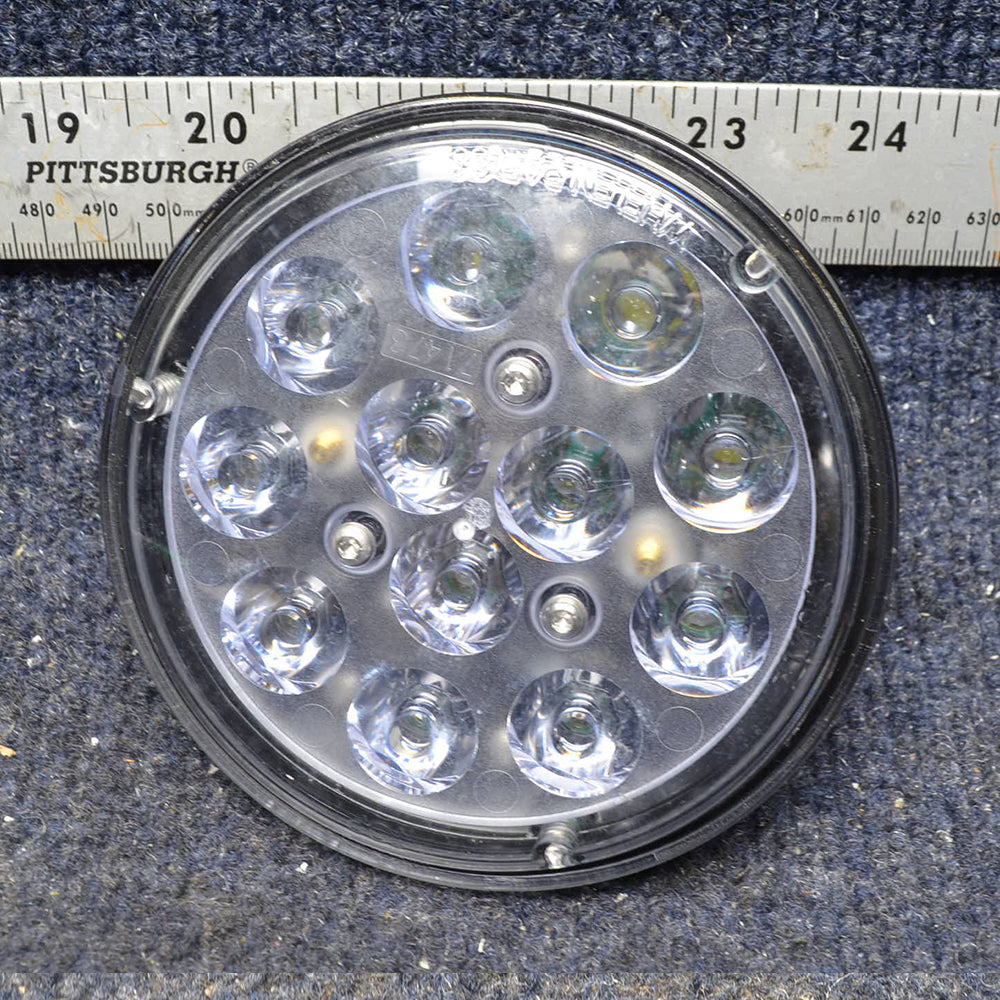 Used aircraft parts for sale 01-0771424-20 BEECHCRAFT 95-B55 WHELEN PLED2L LANDING LIGHT 28 VOLT