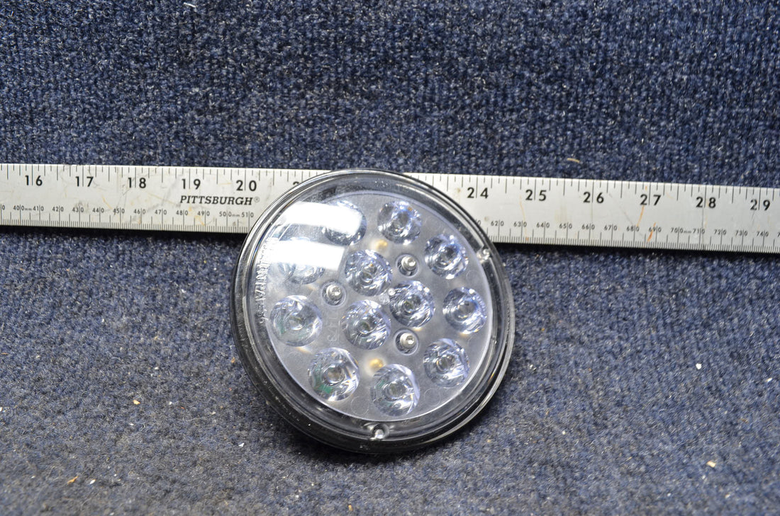 Used aircraft parts for sale 01-0771424-20 BEECHCRAFT 95-B55 WHELEN PLED2L LANDING LIGHT 28 VOLT