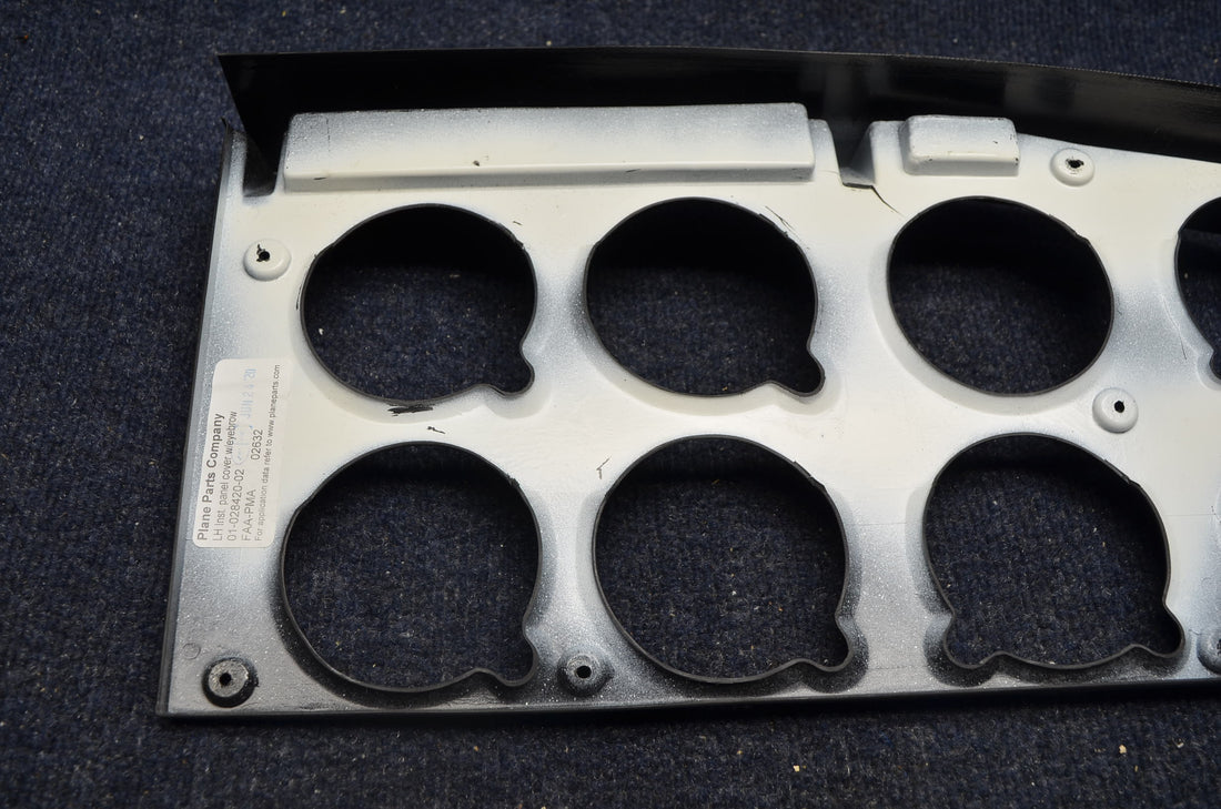 Used aircraft parts for sale 01-028420-00 PIPER PA-28-140 INSTRUMENT PANEL COVER W/ EYEBROW /1969-1937