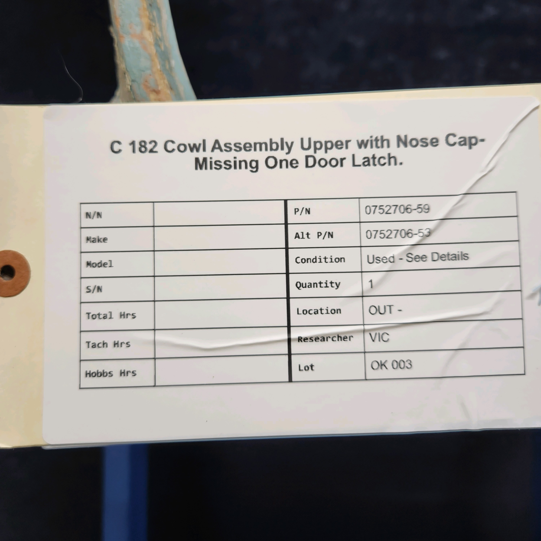 Used aircraft parts for sale, 0752706-59 Cessna  [part_model] COWL ASSEMBLY UPPER WITH NOSE CAP MISSING ONE DOOR LATCH.