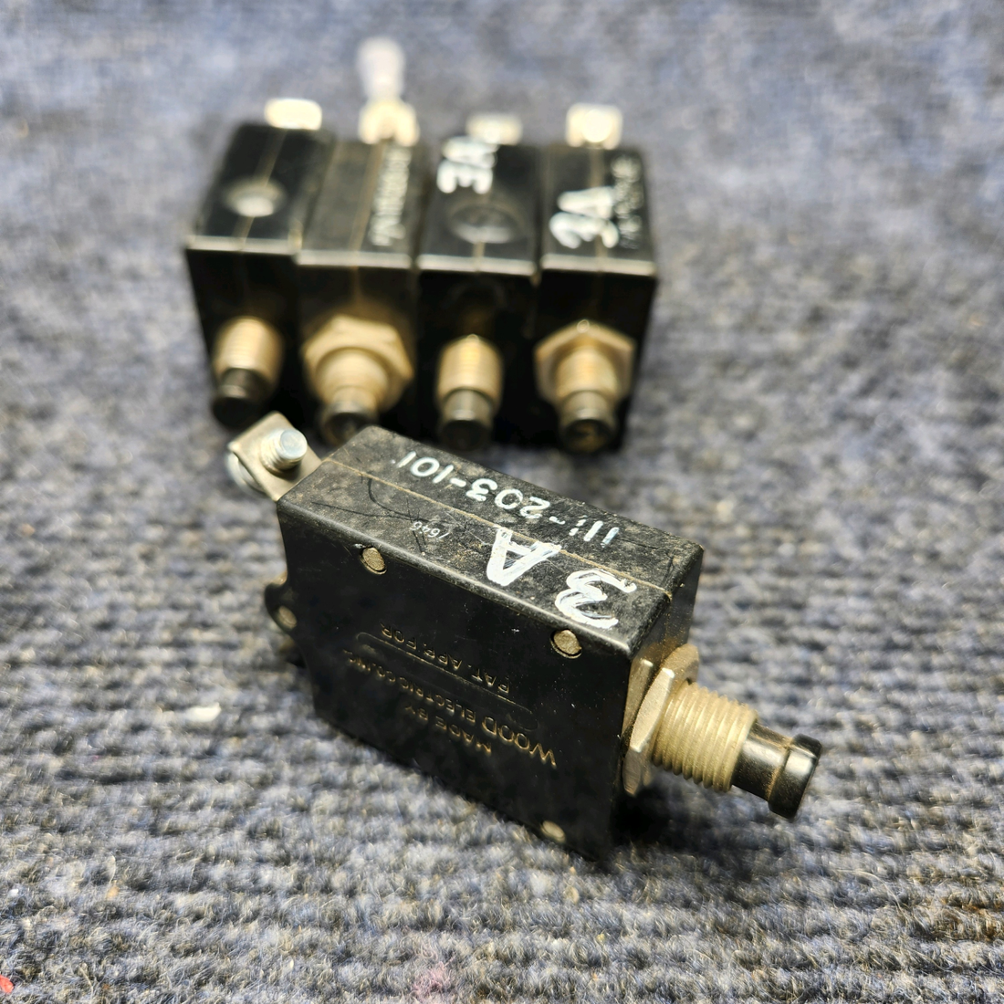 Used aircraft parts for sale, 111-203-101 Wood Electric CIRCUIT BREAKER 3 AMP "PRICE PER EACH"