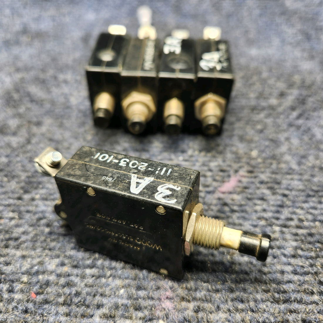 Used aircraft parts for sale, 111-203-101 Wood Electric CIRCUIT BREAKER 3 AMP "PRICE PER EACH"