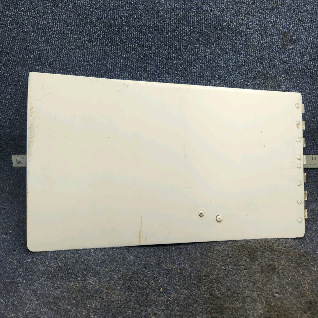 Used aircraft parts for sale, 7090-011 Piper PA32RT-300 RH MAIN GEAR DOOR ASSEMBLY