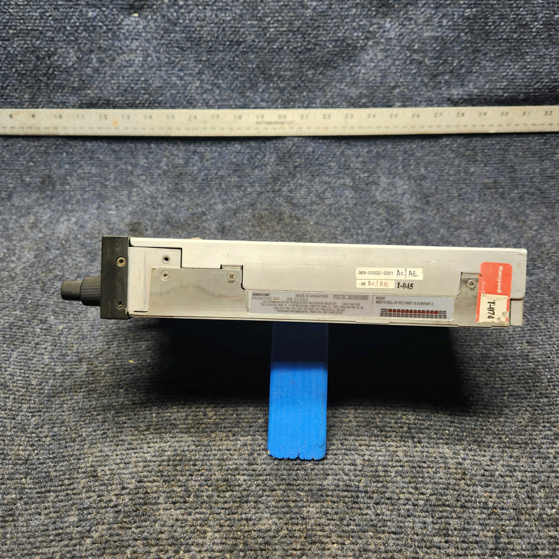 Used aircraft parts for sale, 069-01032-0201 Bendix King PIPER PA28-161 Warrior III VHF NAV, COMM UNIT W/ TRAY AND CONNECTOR- 28 VOLTS