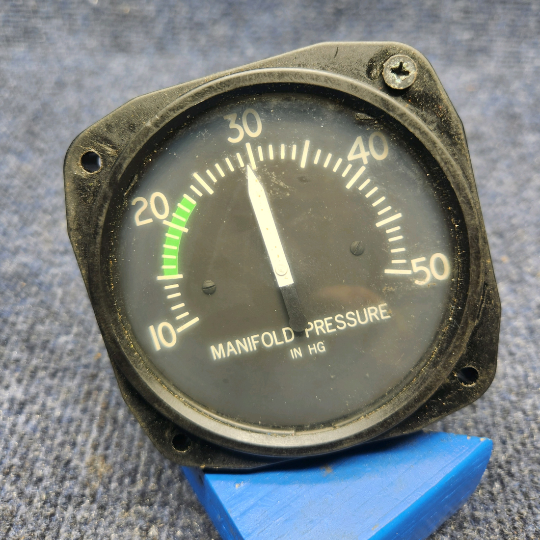 Used aircraft parts for sale, C662035-0101 Cessna year 1971 182P STANDARD PRECISION MANIFOLD PRESSURE INDICATOR