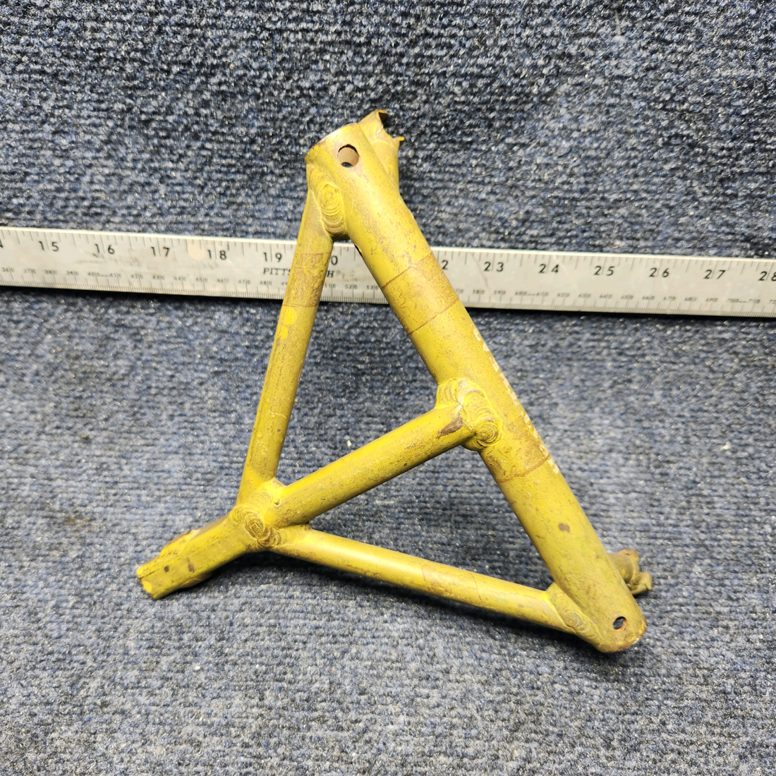 Used aircraft parts for sale, Unknow Part Number MOONEY NOSE GEAR RETRACT  TRUSS