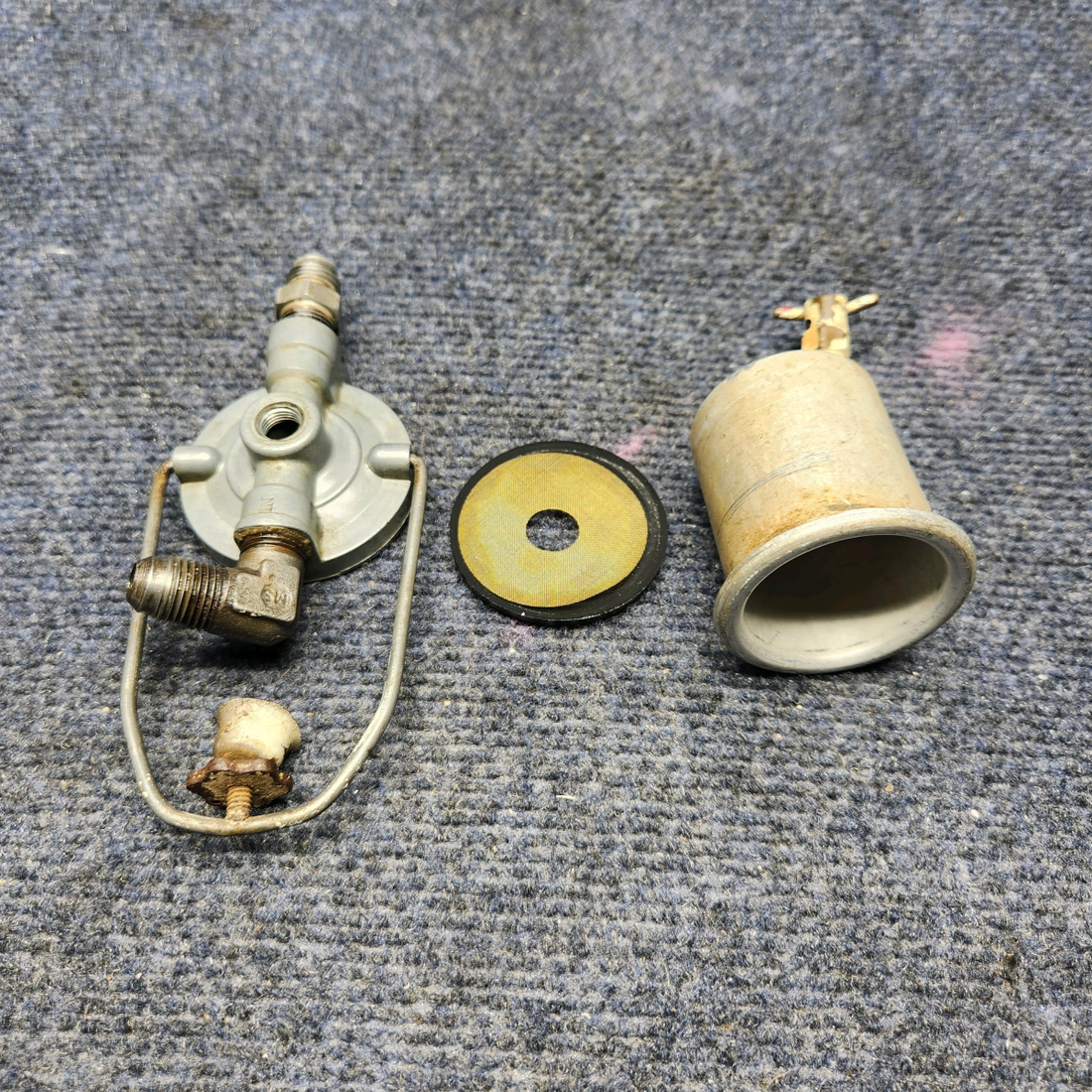 Used aircraft parts for sale, 63839-003 Piper  [part_model] PA28-140 GASCOLATOR ASSEMBLY