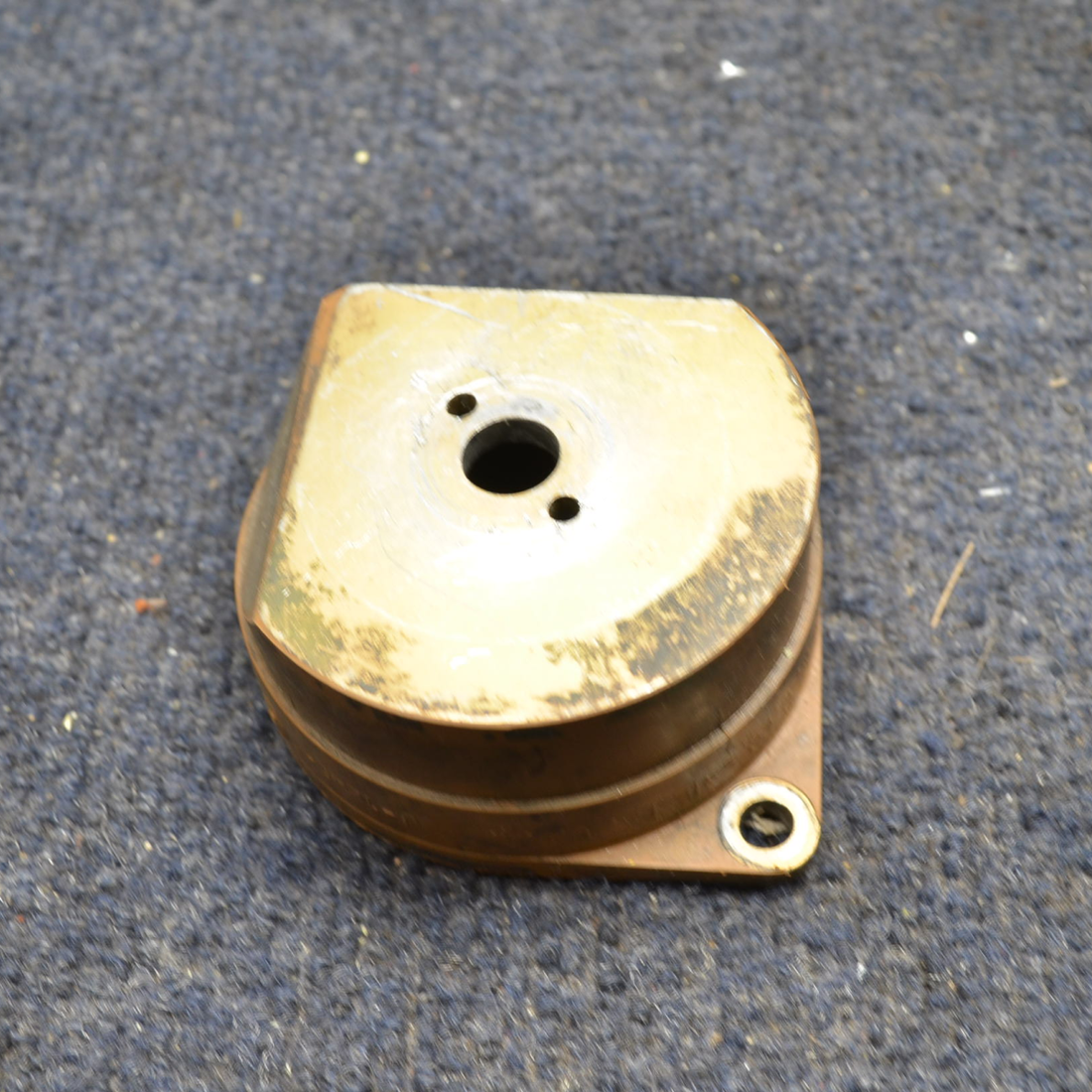 Used aircraft parts for sale, J-124540-1 Lord  [part_model] Cessna 210 LORD ENGINE SHOCK MOUNT PRICE PER EACH