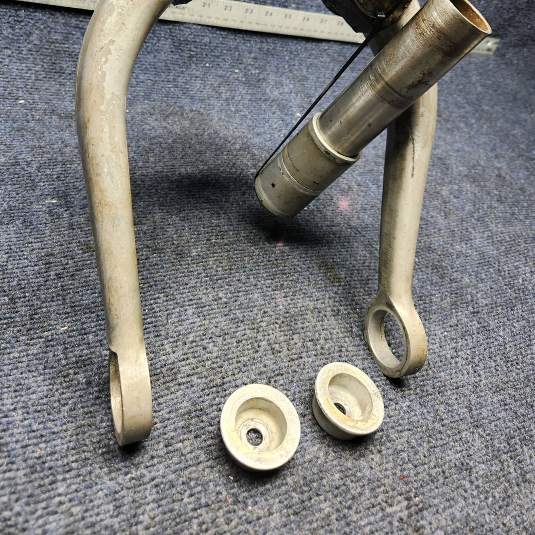 Used aircraft parts for sale, D4636-1 Piper NOSE LANDING GEAR FORK AND TUBE