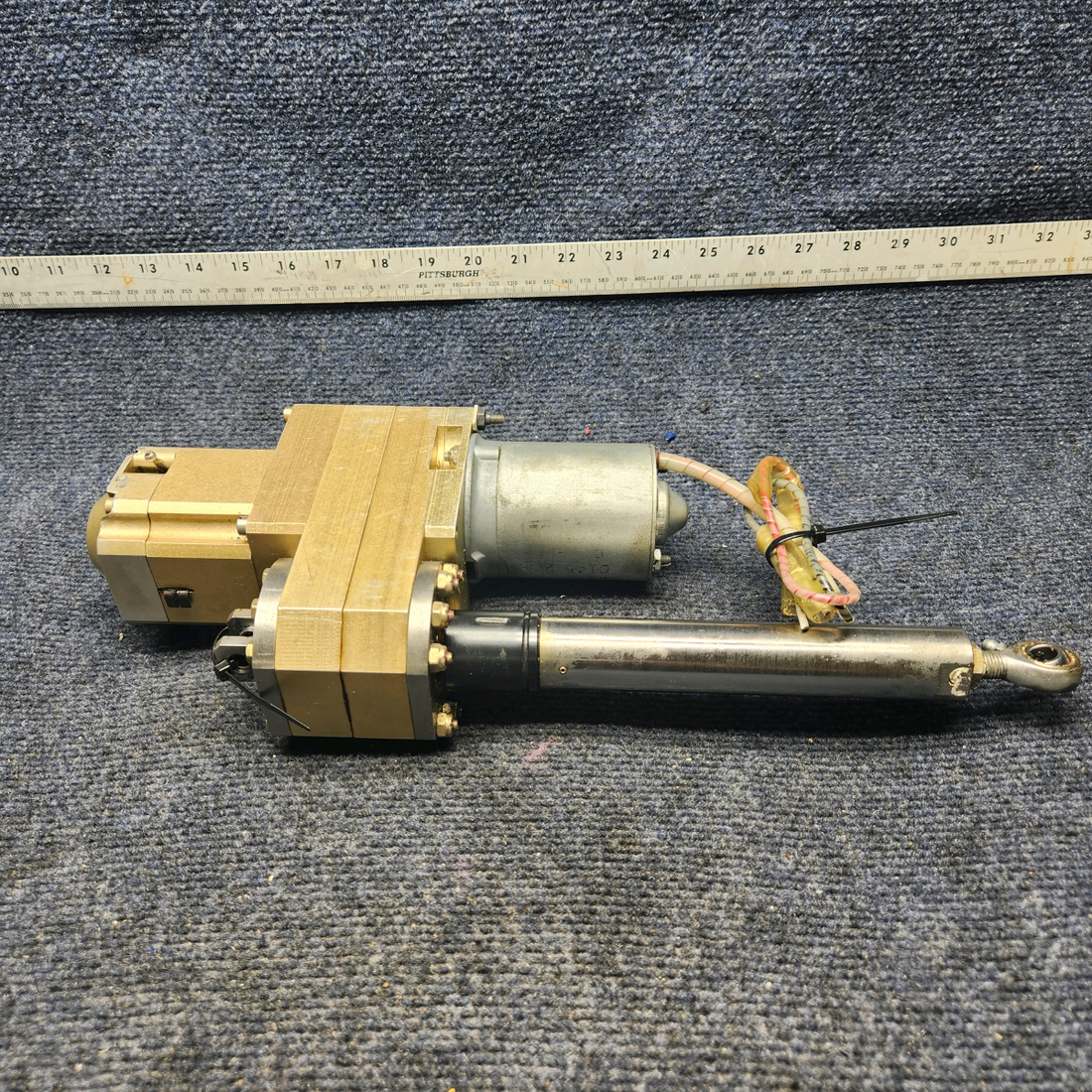 Used aircraft parts for sale, 560254-501 Mooney M20K CONSOLIDATED CONTROLS LINEAR LANDING GEAR ACTUATOR ASSEMBLY (12V, 55A)