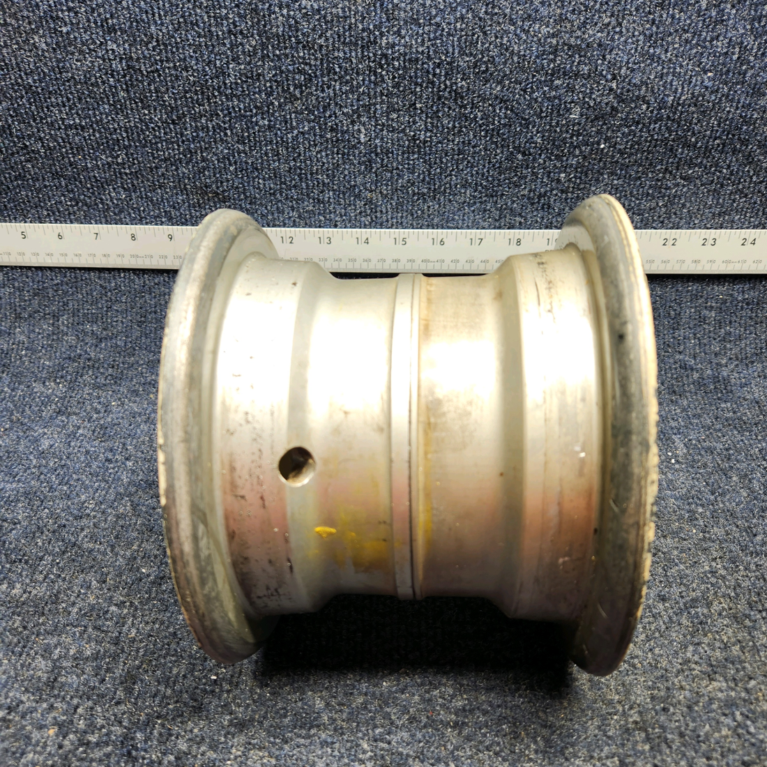 Used aircraft parts for sale, 40-83 BEECHCRAFT F35 CLEVELAND MAIN WHEEL ASSEMBLY 6.00-6