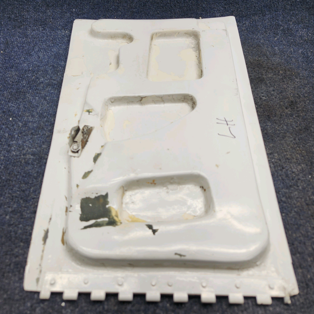 Used aircraft parts for sale, 7090-010 Piper PA32RT-300 LH MAIN GEAR DOOR ASSEMBLY