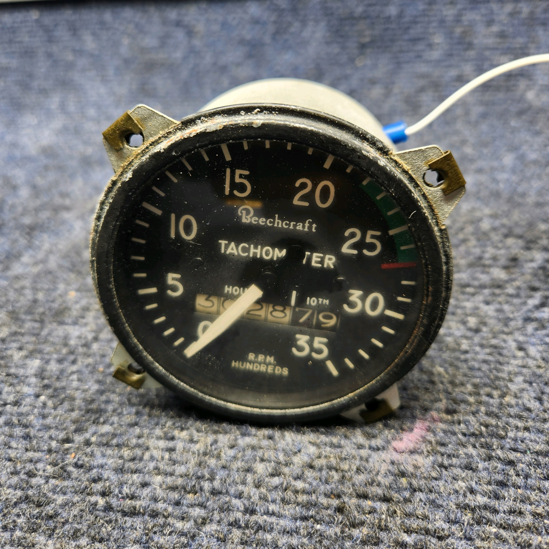 Used aircraft parts for sale, RT-11 Beechcraft Beechcraft A23A Musketeer Custom III TACHOMETER INDICATOR