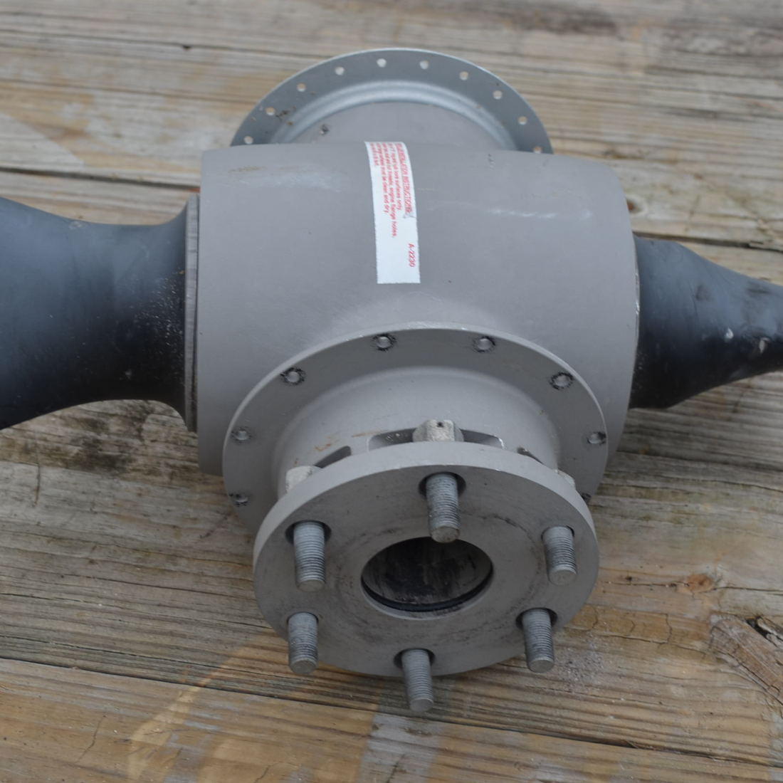Used aircraft parts for sale, B2D34C220-B Cessna 172RG MCCAULEY - 2 BLADE PROPELLER (HUB PARTS ONLY SEE DETAILS)