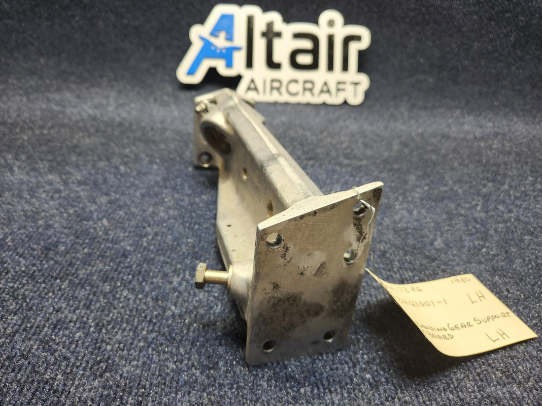 Used aircraft parts for sale 2441001-1 CESSNA C172RG Main Landing Gear Support Outboard LH